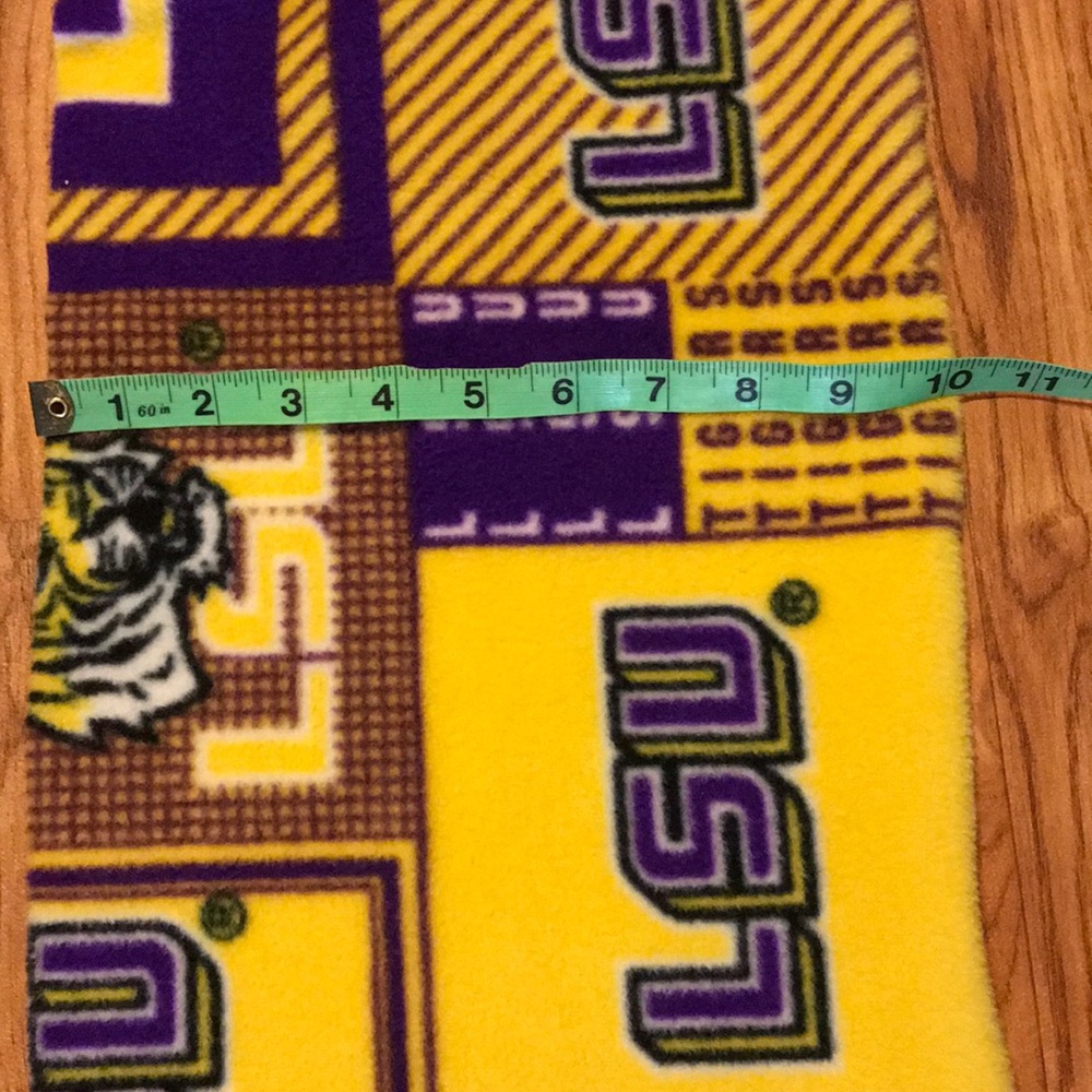 LSU Fleece Scarf 💕 - Picture 8 of 8